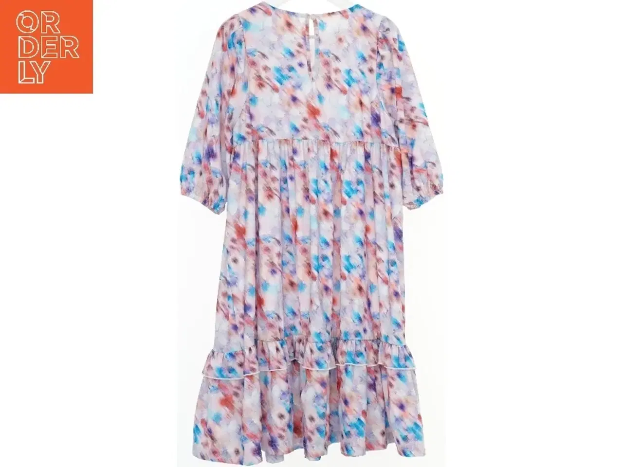 Billede 2 - Kjole med blomstermønster fra Name It (str. 122)