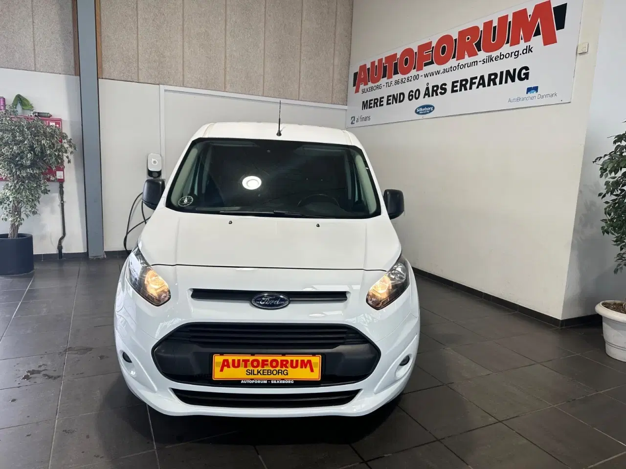 Billede 2 - Ford Transit Connect 1,5 TDCi 100 Trend kort