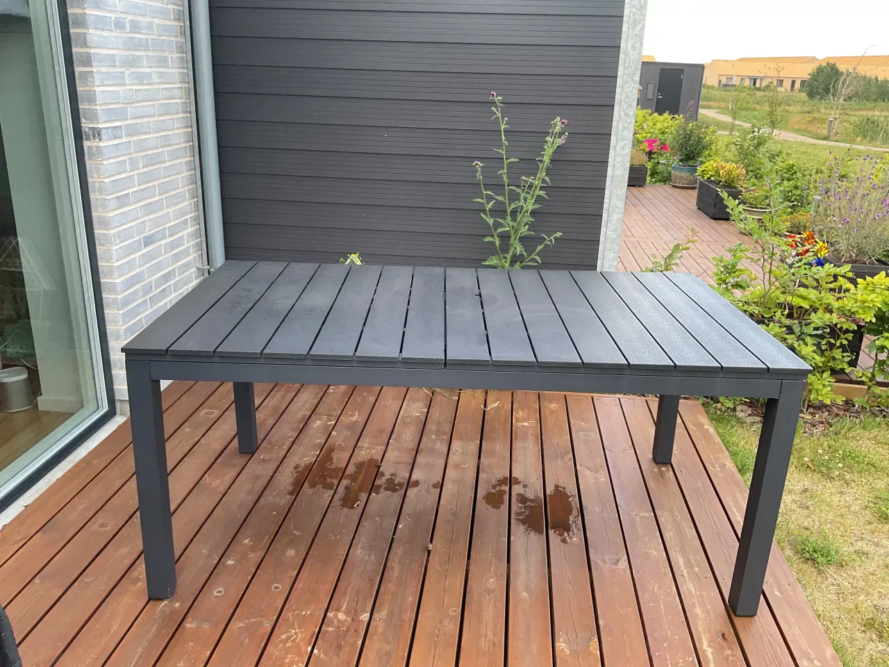 Billede 1 - Havebord. Vittrup fra Jysk