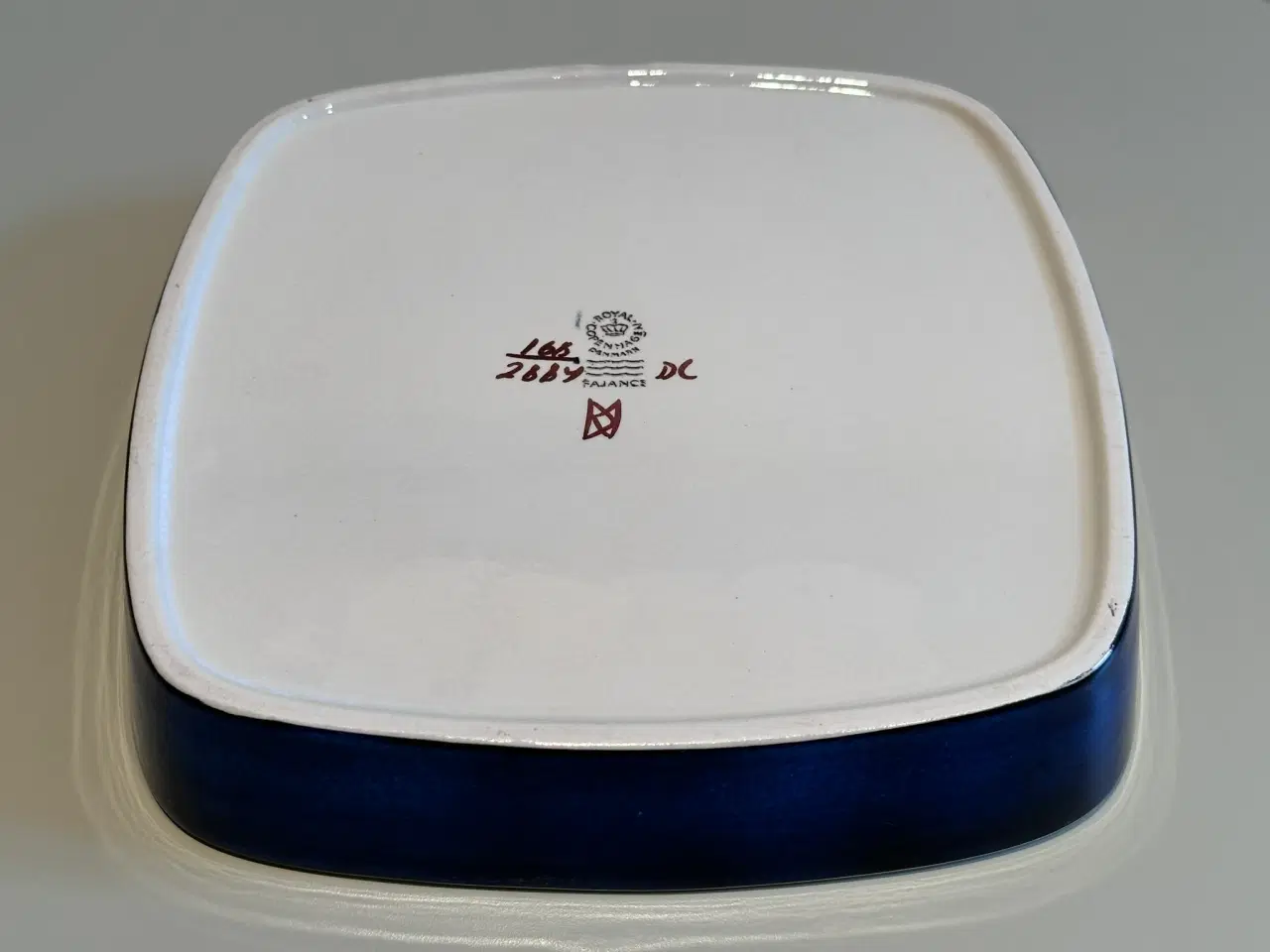 Billede 6 - Royal Copenhagen fajance fad nr. 168/2884