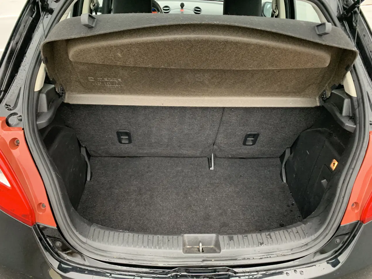 Billede 9 - MAZDA 2 Sort 5 døre