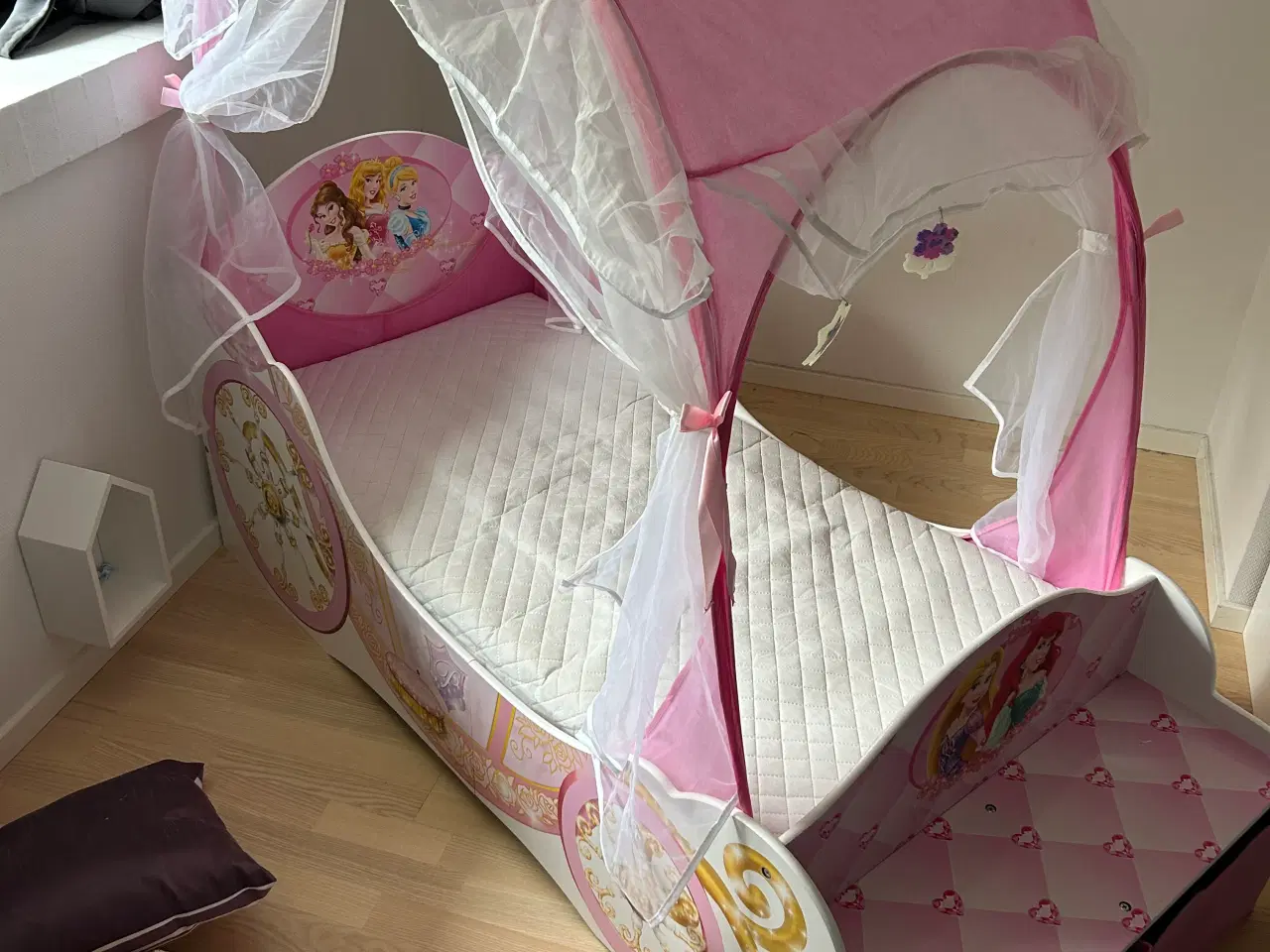 Billede 2 - Disney prinsesse juniorseng
