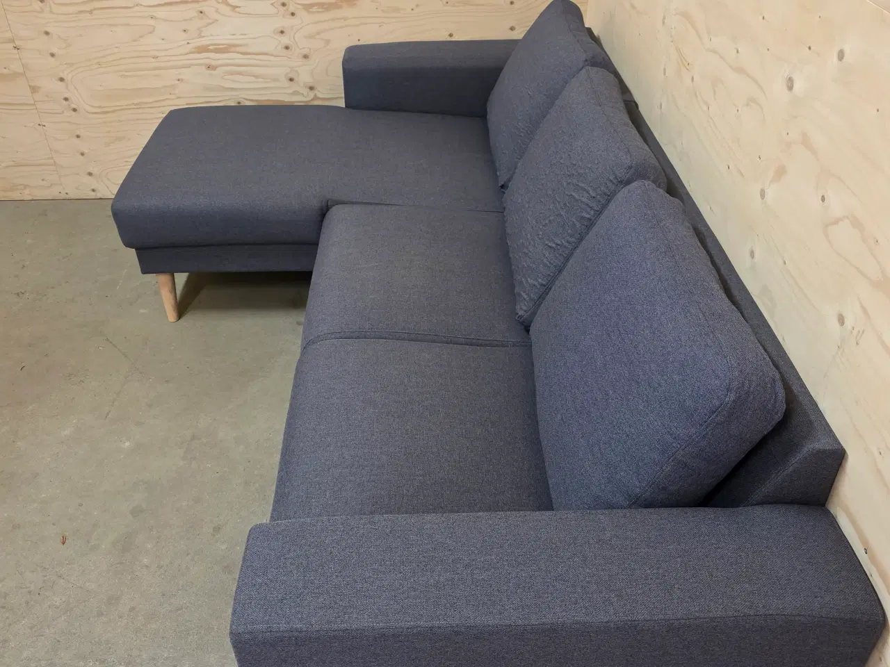 Billede 3 - Jysk 3 Pers. Vendbar Chaiselong Sofa – God Stand