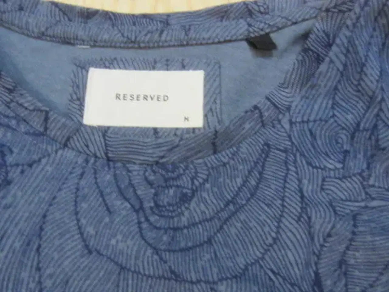 Billede 2 - Str. M, RESERVED t-shirt