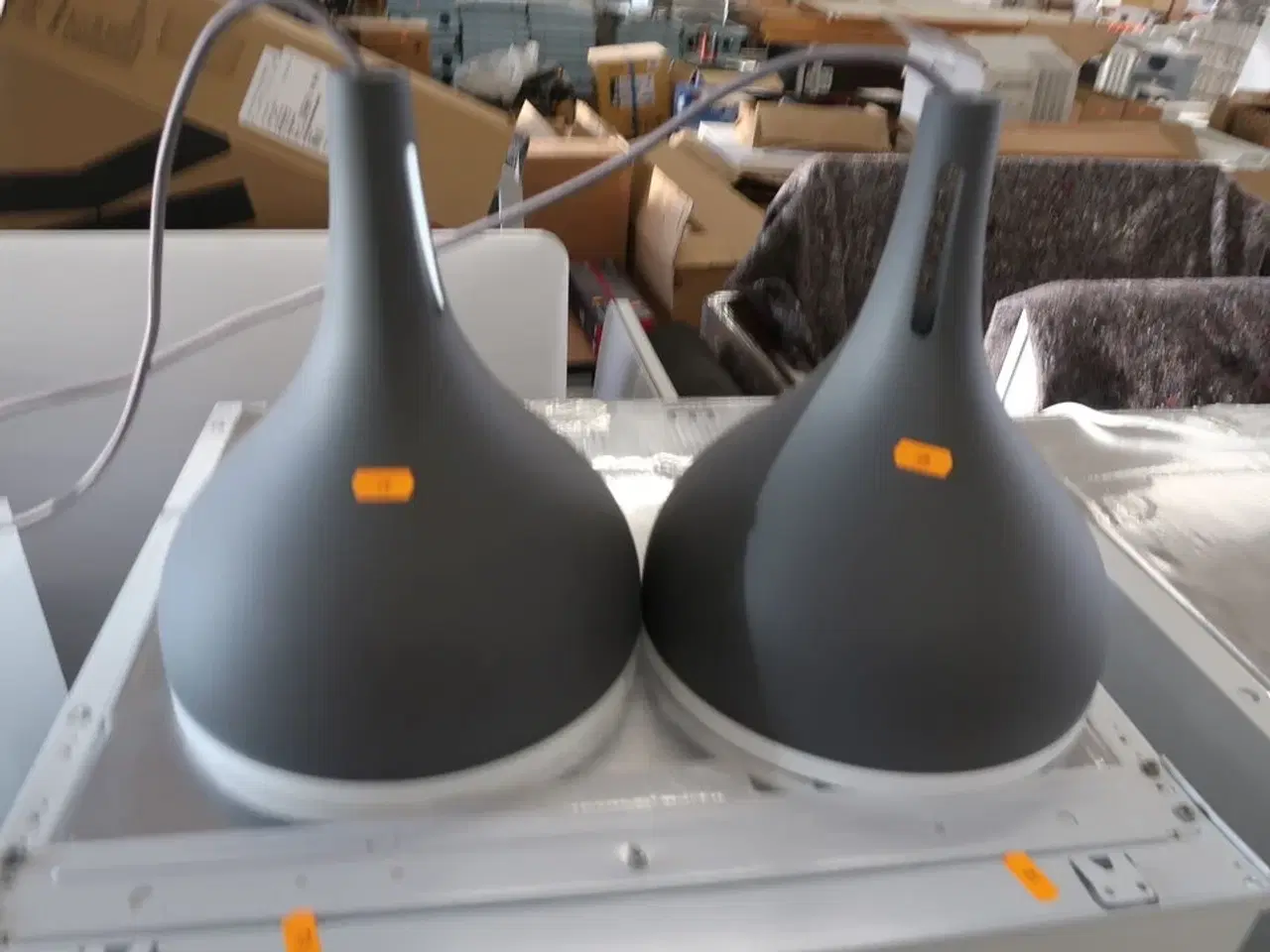 Billede 1 - 2 stk. Pendel PANTONE