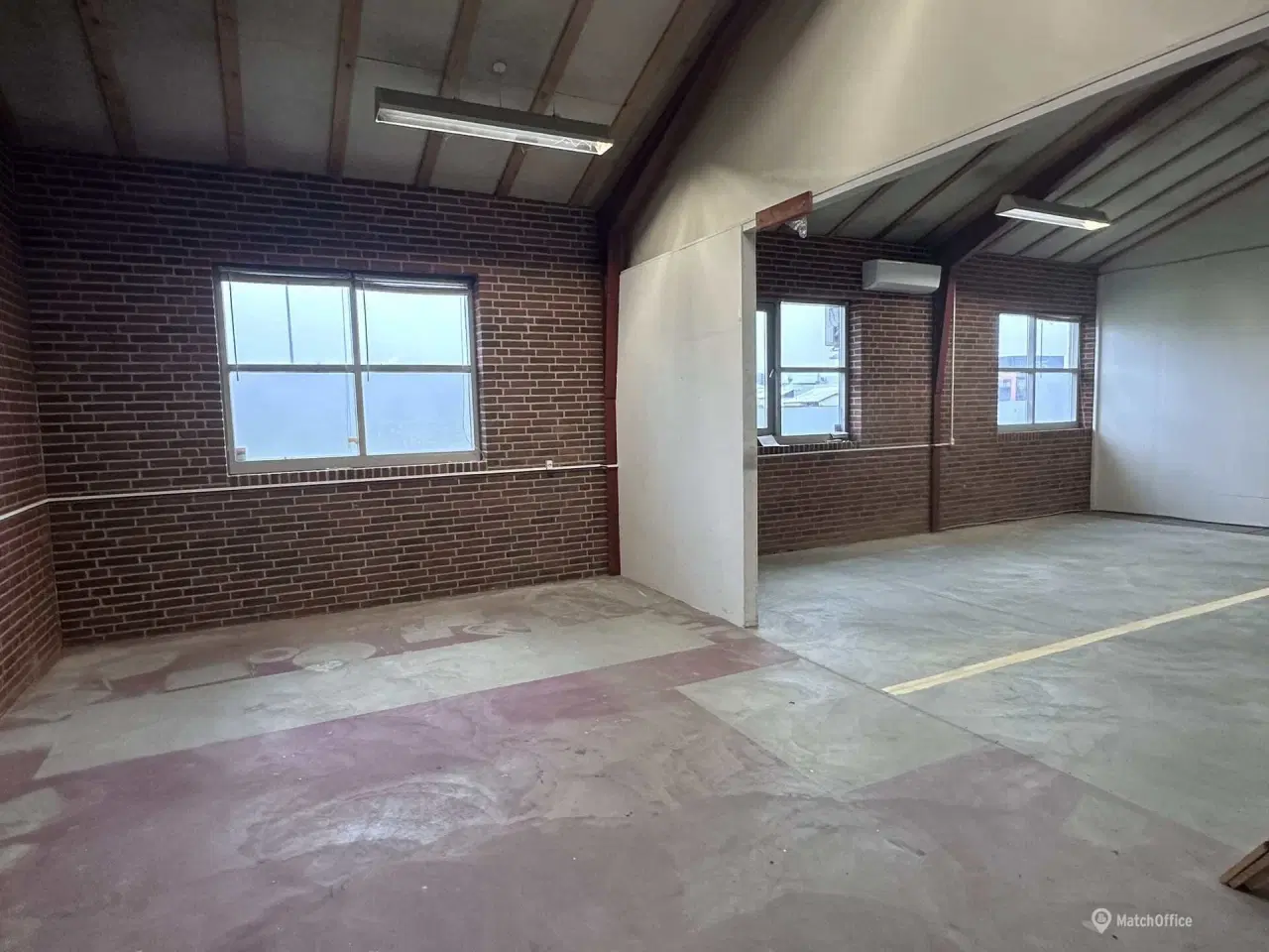 Billede 4 - Fleksibelt kontor- og lagerlejemål ved E45