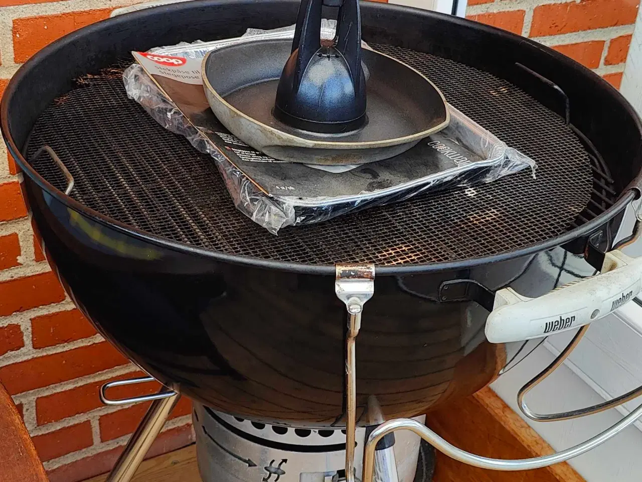 Billede 5 - Velholdt 57 cm kuglegrill