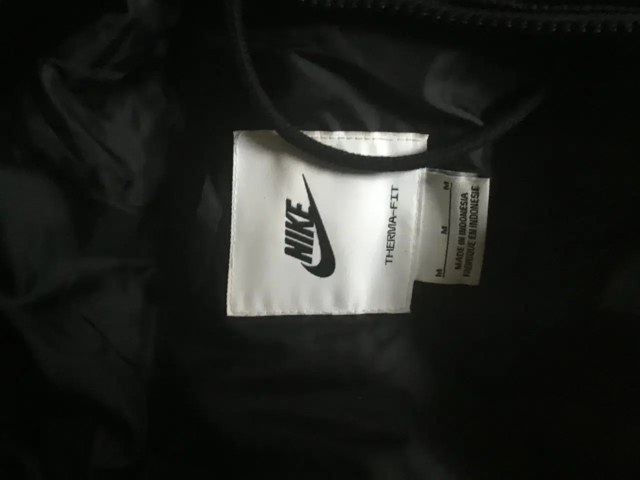 Billede 2 - Nike jakke