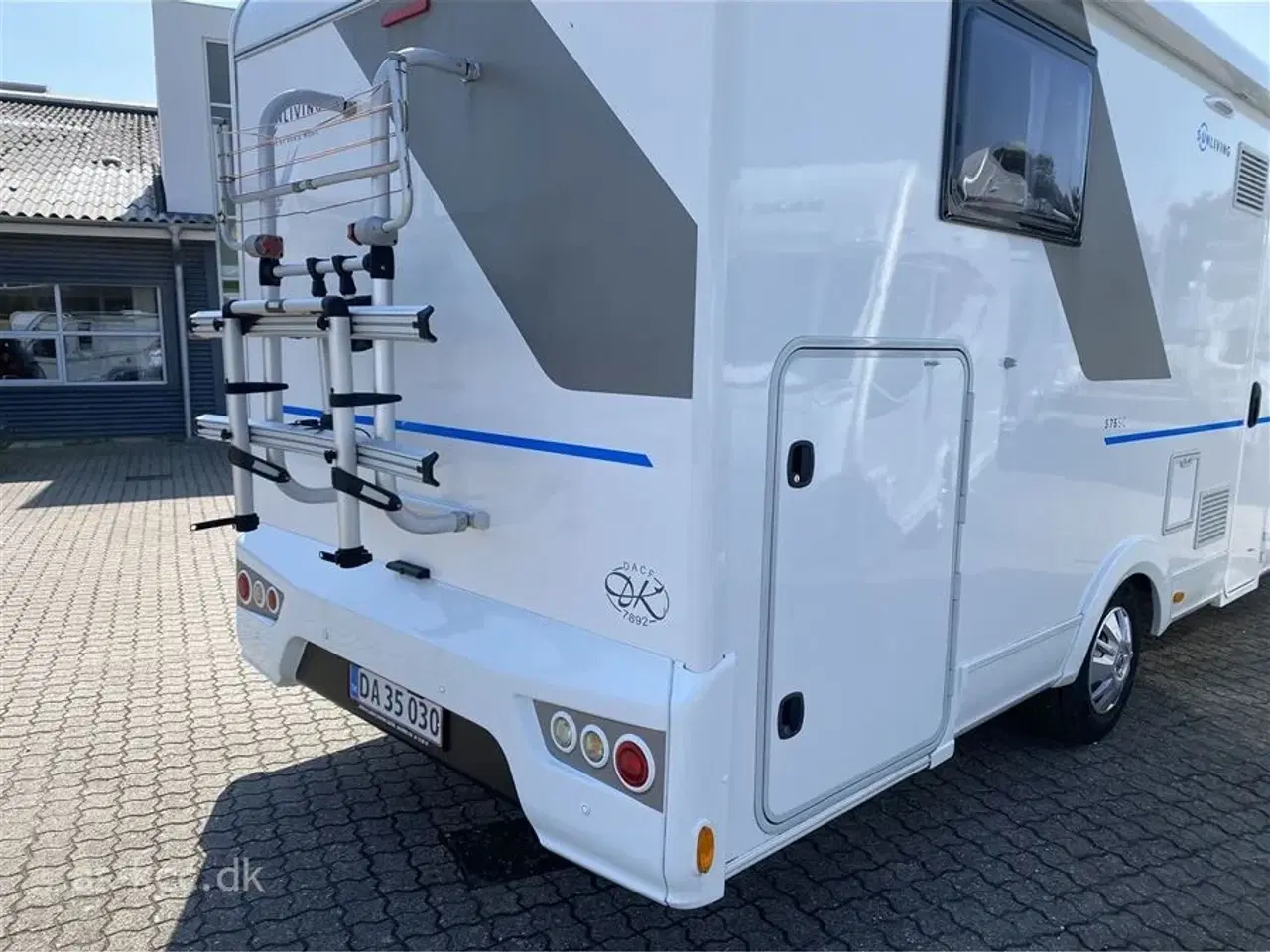 Billede 4 - 2021 - Sun Living S 75 SC   Sunl Living Autocamper med  fritstående dobbeltseng