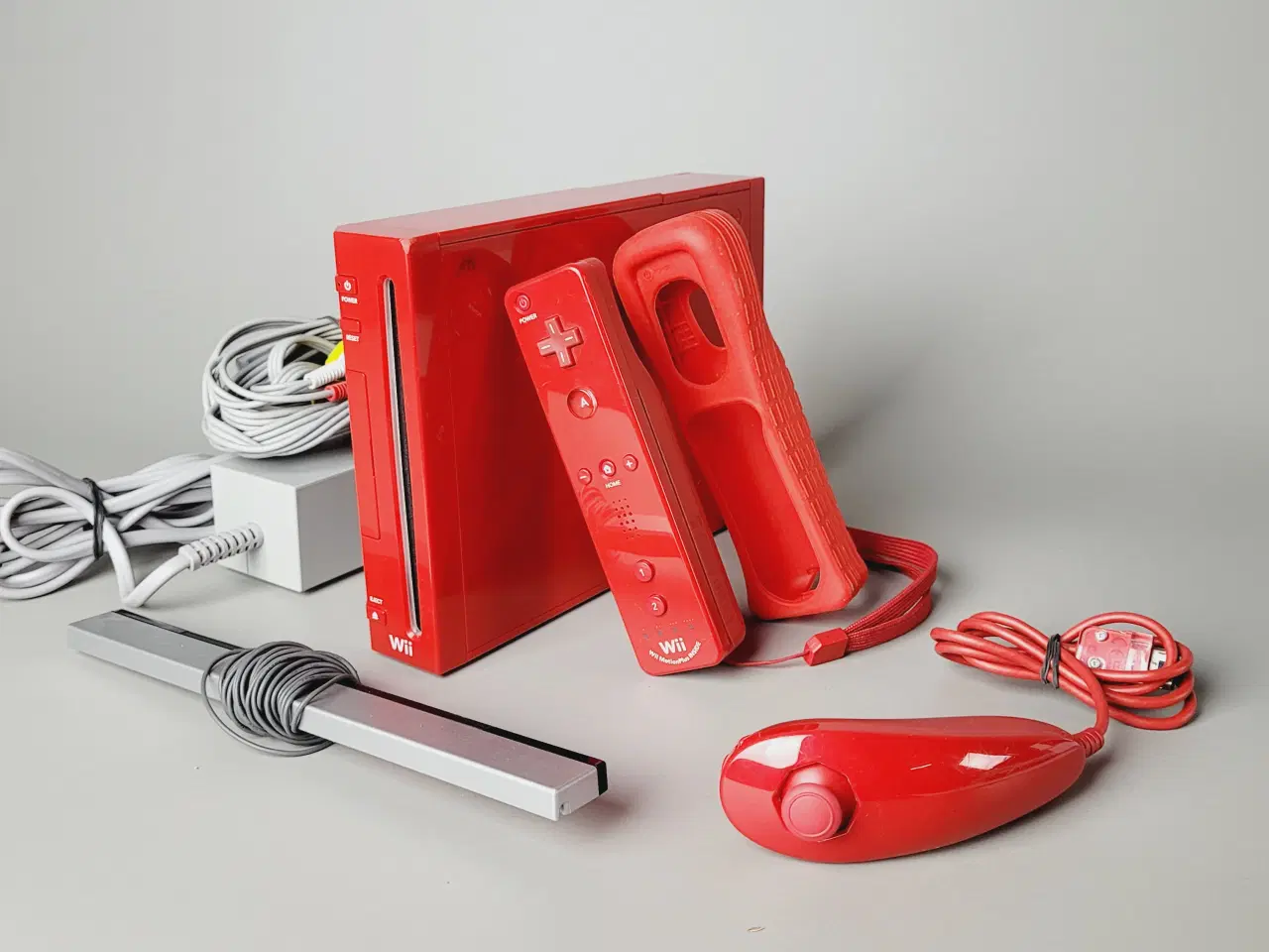 Billede 2 - ⭐️· 🎮 Nintendo Wii konsol (Limited Edition) RØD