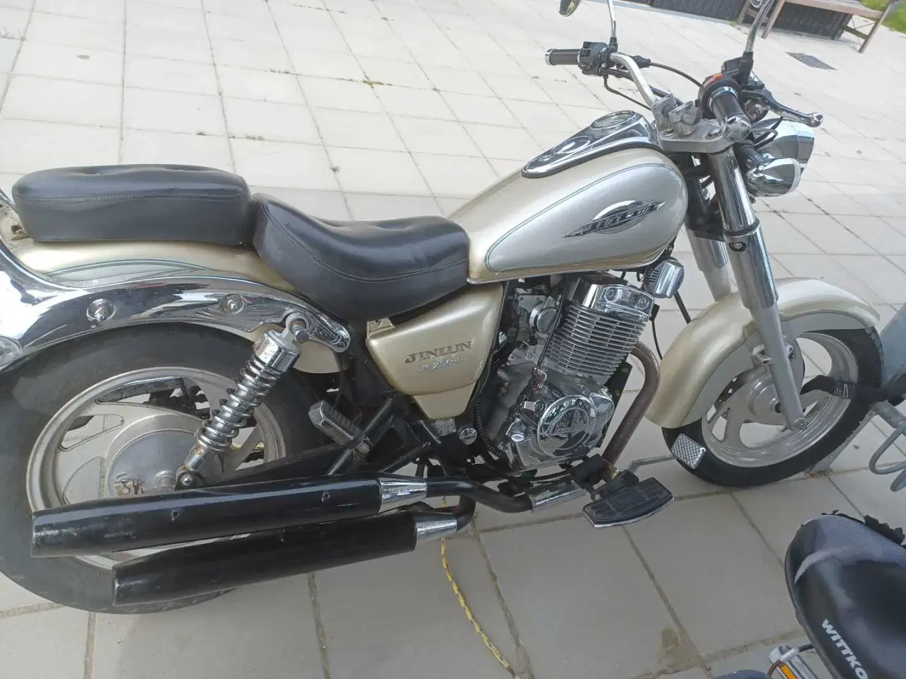 Billede 2 - Billig helårs motorcykel