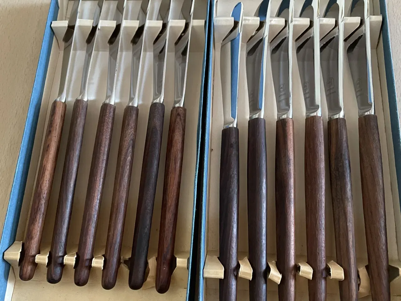 Billede 5 - Cheri sølvplet + 12 knive med træskaft