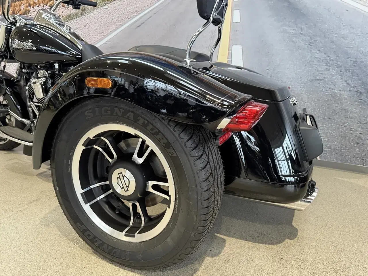 Billede 19 - Harley-Davidson FLRT Freewheeler Trike 114"