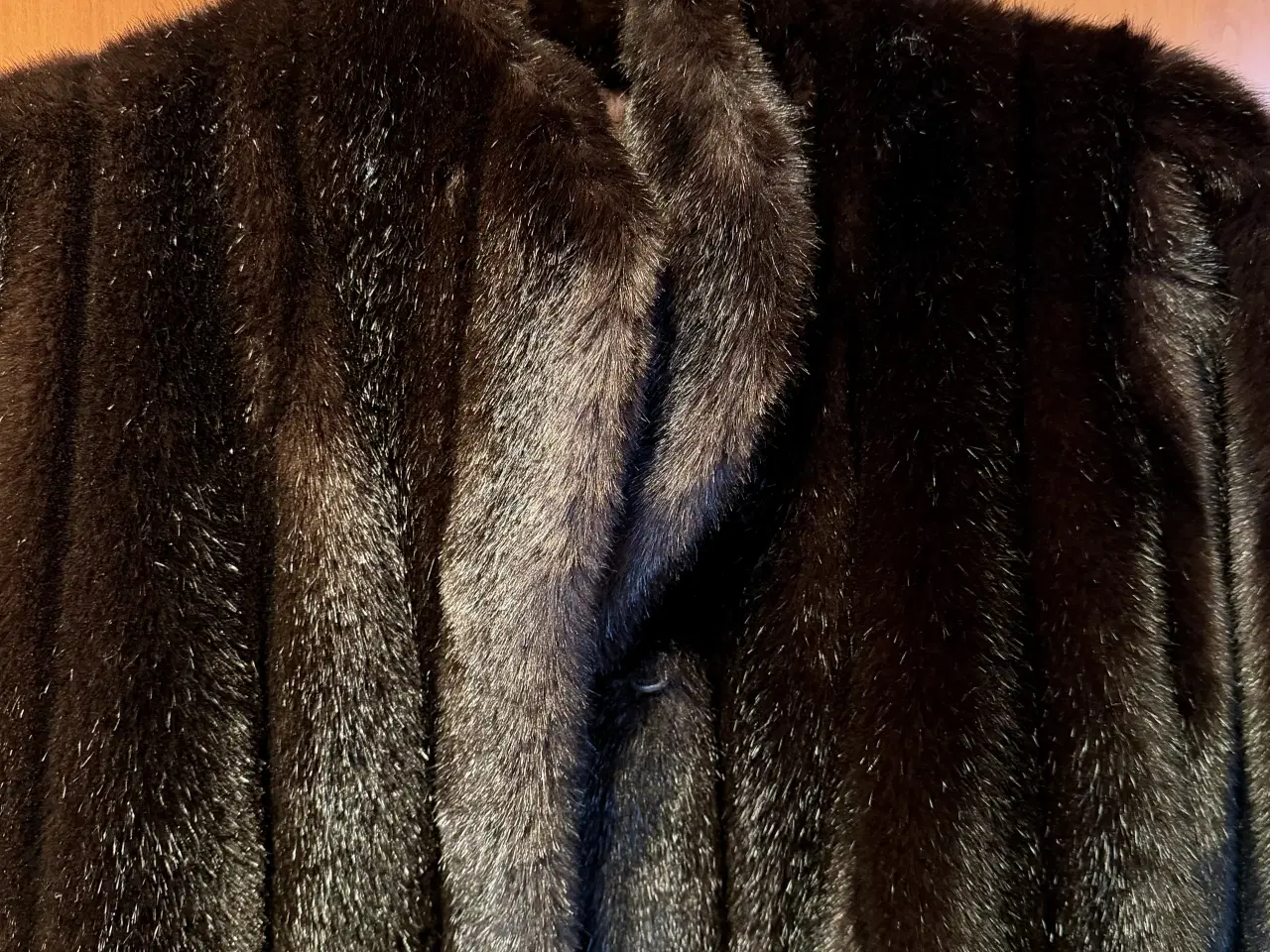 Billede 2 - Pels halvlang, syntetisk