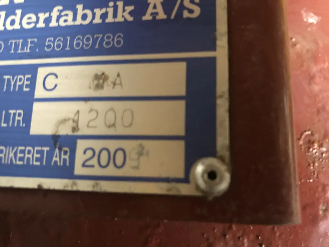 Billede 3 - Olietank brugt til oliefyr 