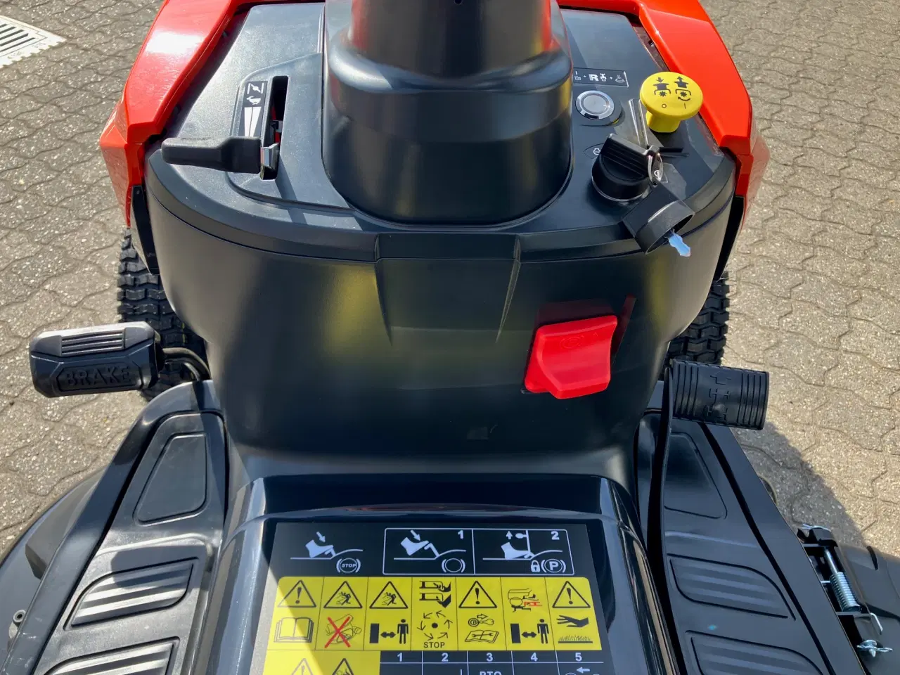 Billede 8 - Oleo Mac plænetraktor, 42", hydro