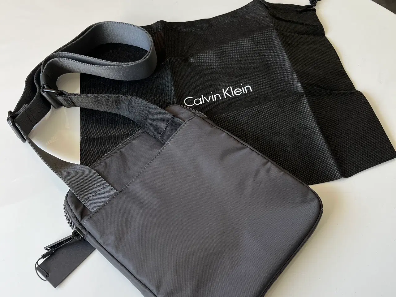 Billede 2 - Calvin Klein crossover taske