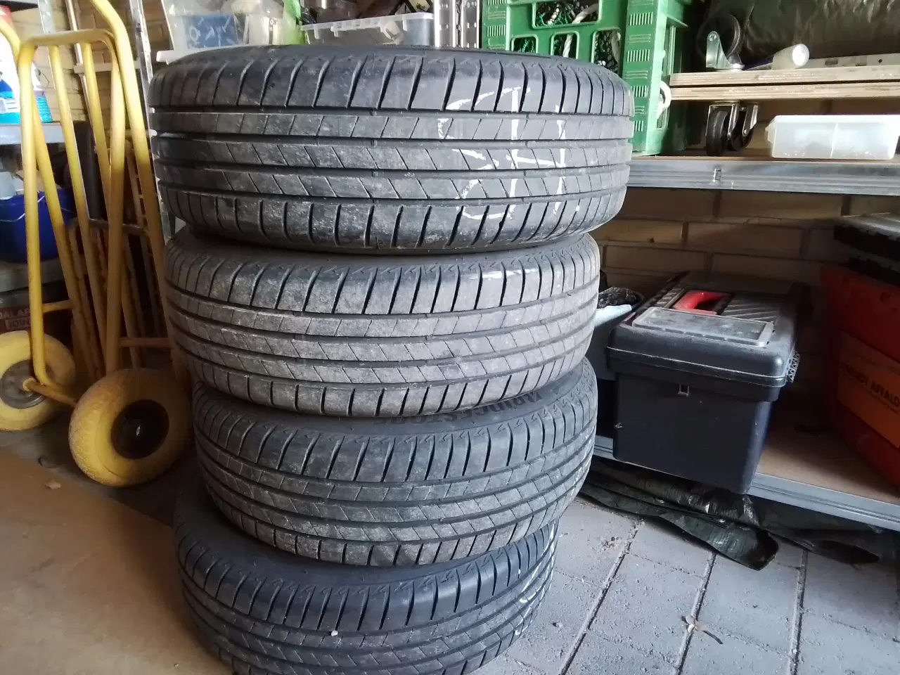Billede 1 - sommerdæk til Renault Clio 