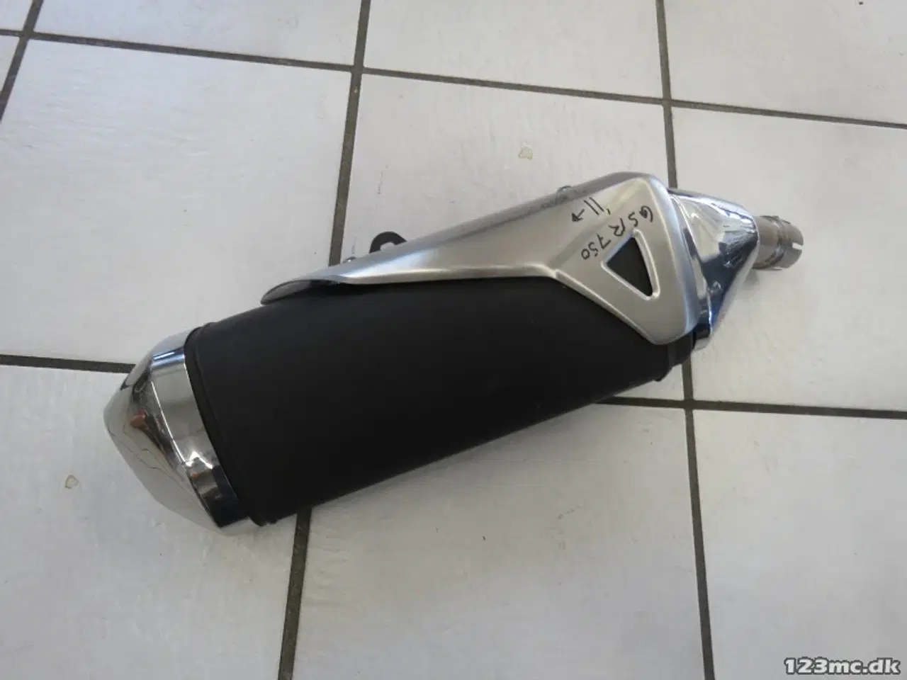 Billede 1 - Udstødning Suzuki GSR750 2011 og frem