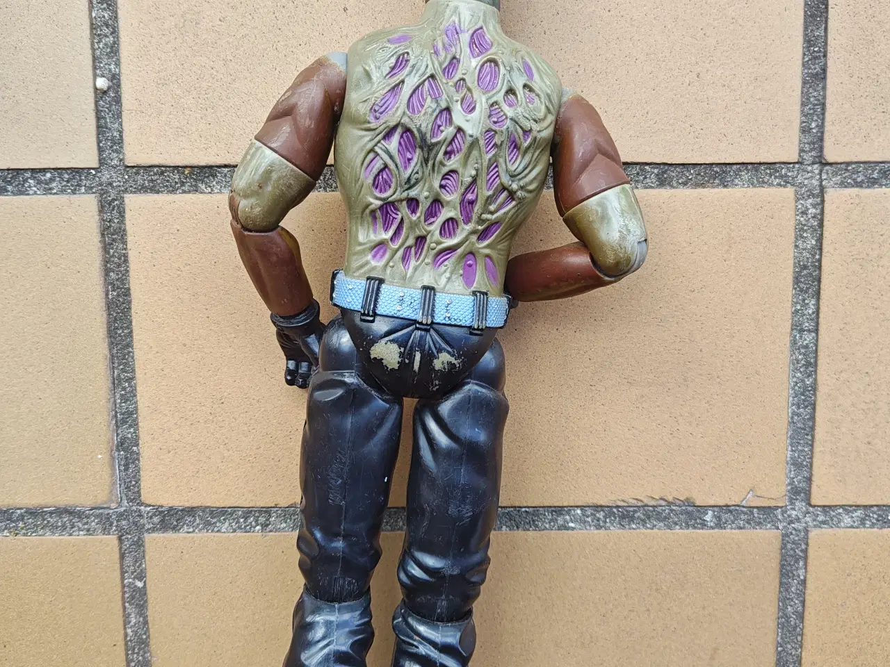 Billede 2 - No Face Action Figur ca. 30cm