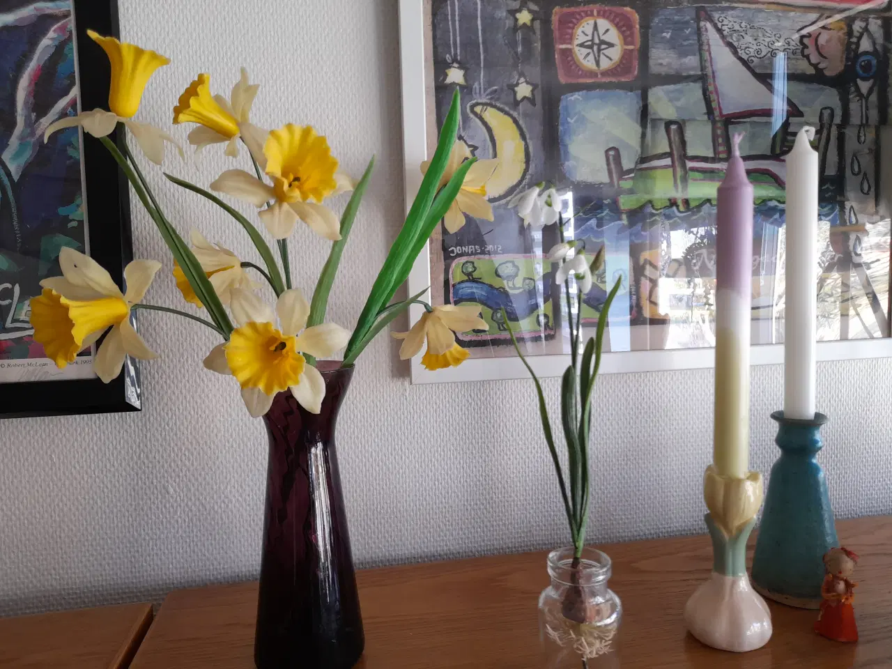 Billede 1 - 2 forårsbuketter ( plast).