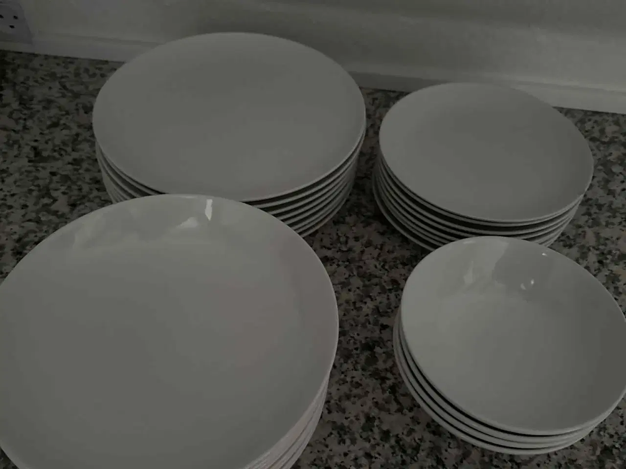 Billede 2 - Ikea service 24 dele + 4 skåle