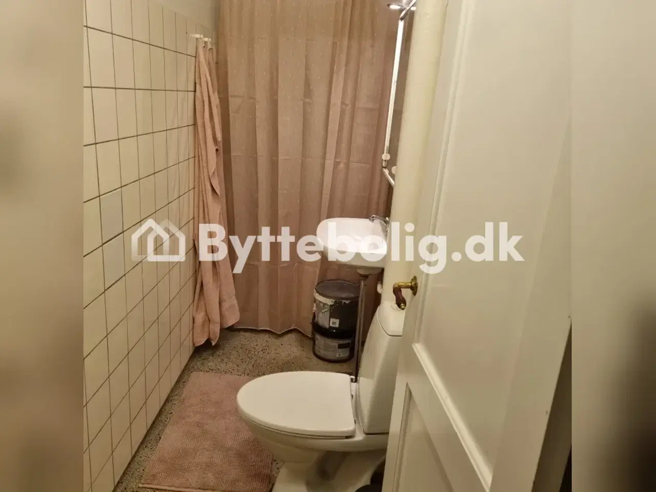 Billede 4 - 2-værelses lejlighed i Bagsværd byttes til større