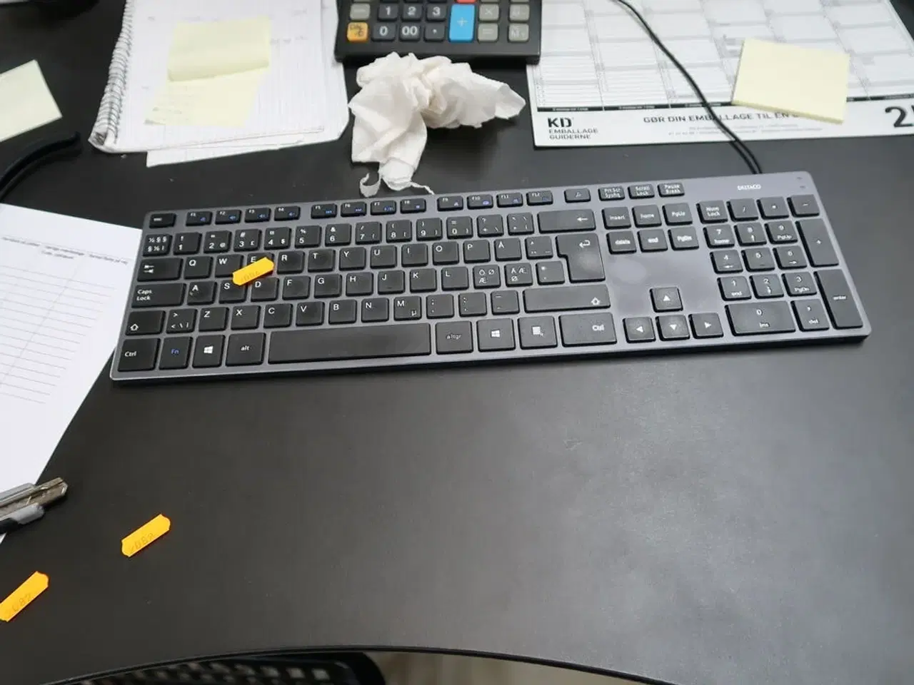 Billede 2 - 2 stk. computerskærme HP EliteDisplay E242, tastatur, mus