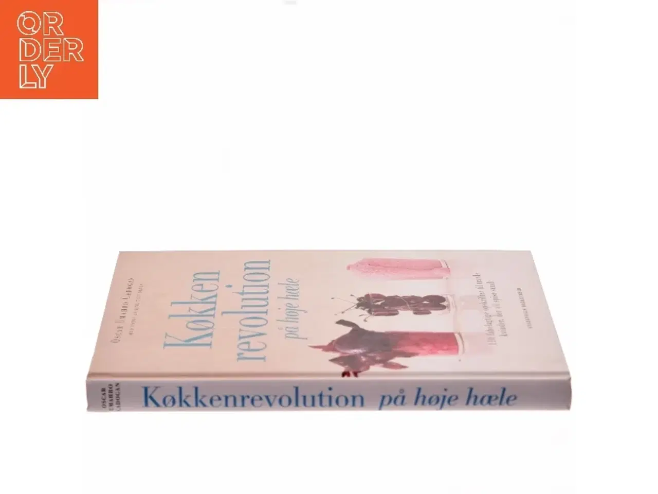 Billede 2 - Køkkenrevolution på høje hæle af Oscar Umahro Cadogan (Bog)