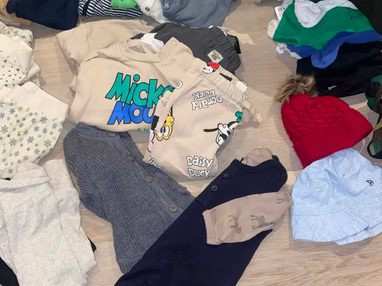 Billede 1 - Tøjpakke dreng str. 62, 68 og 74