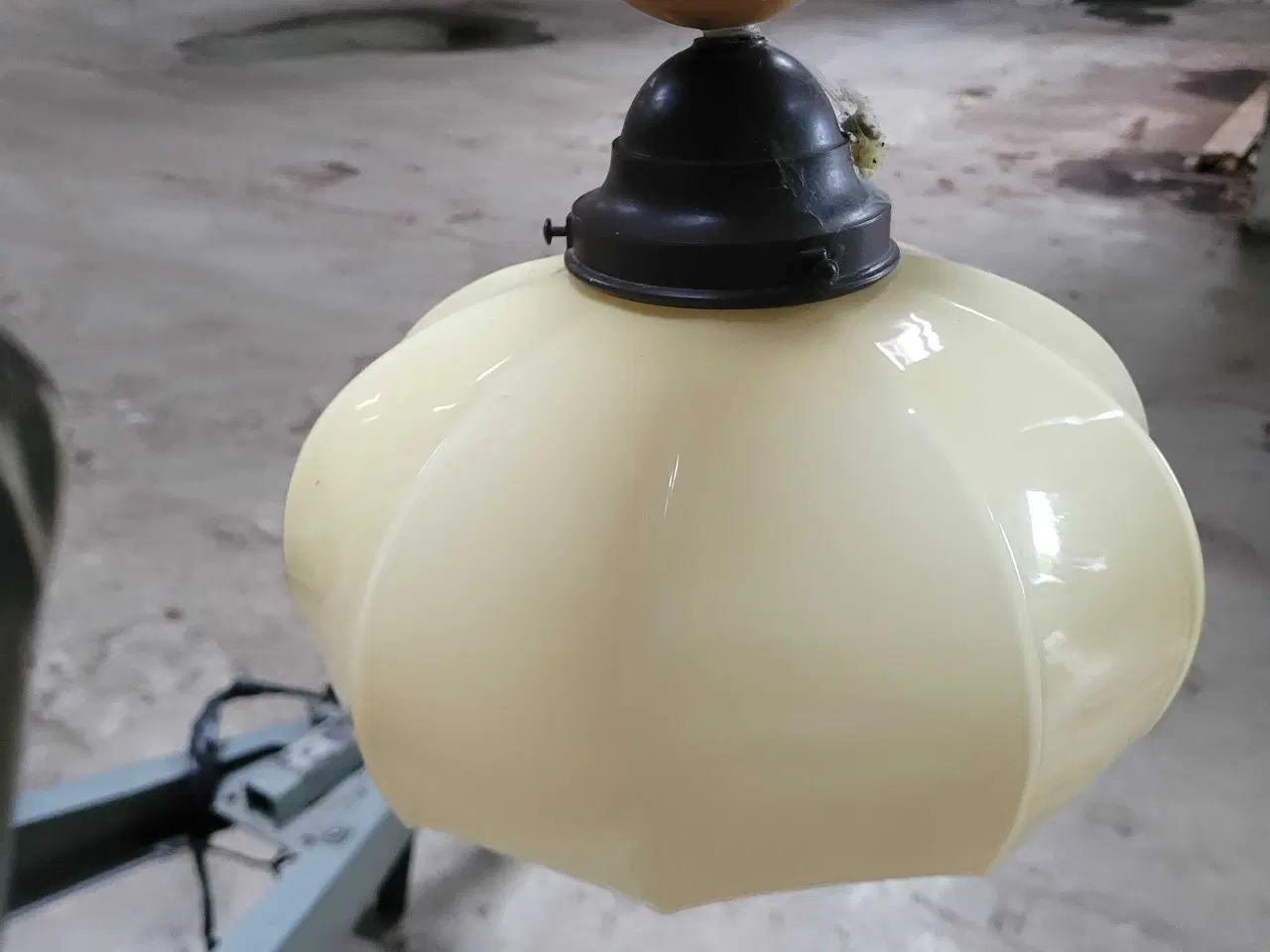 Billede 2 - Lampe til loft