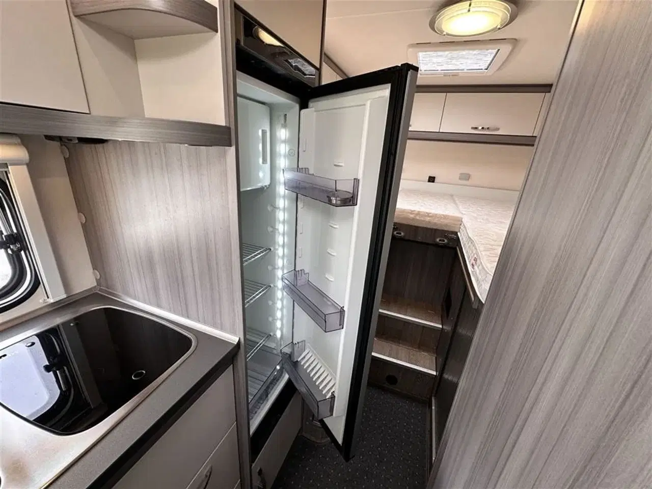 Billede 14 - 2022 - Hobby Ontour Edition V65 GE   Super velholdt enkeltsenges camper