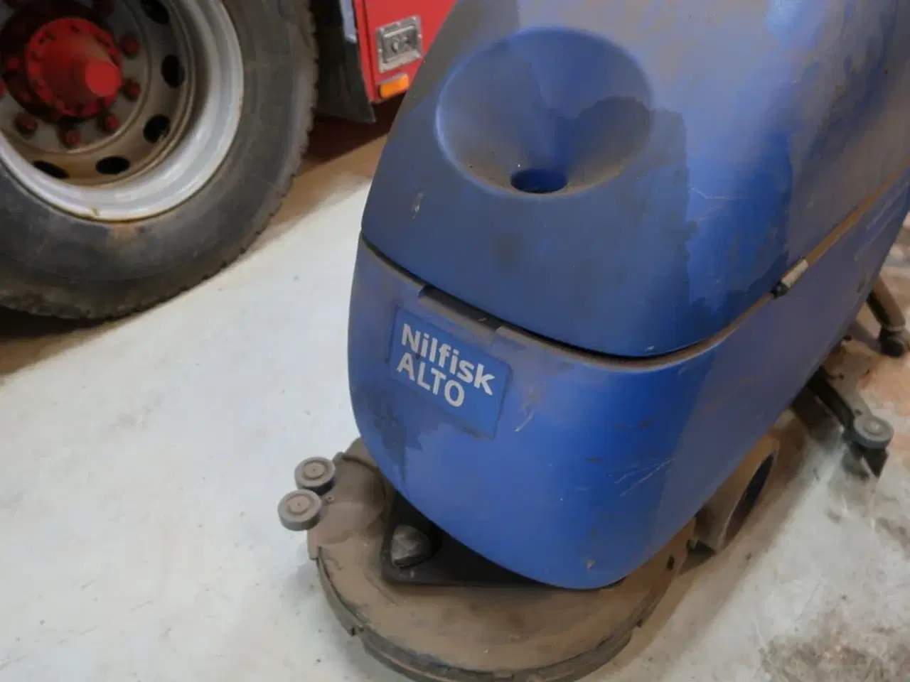 Billede 2 - Gulvvasker NILFISK Scrubtec 553 BL