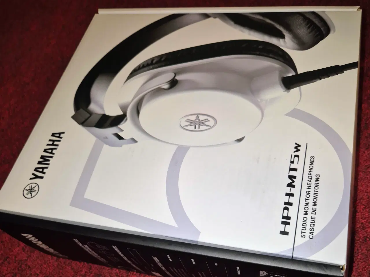 Billede 1 - Yamaha HPH-MT5W White.