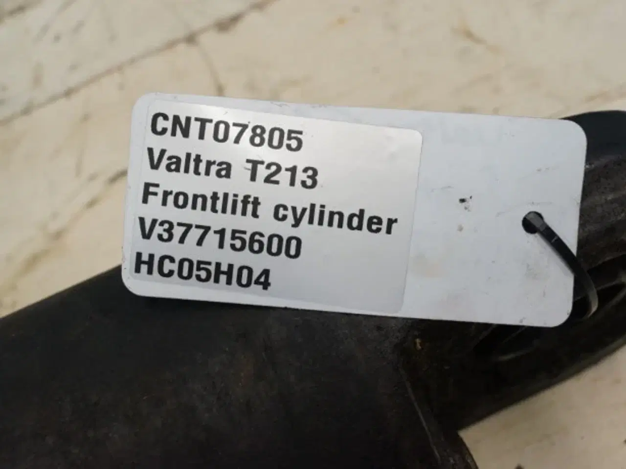 Billede 11 - Valtra T213 Frontlift Cylinder V37715600