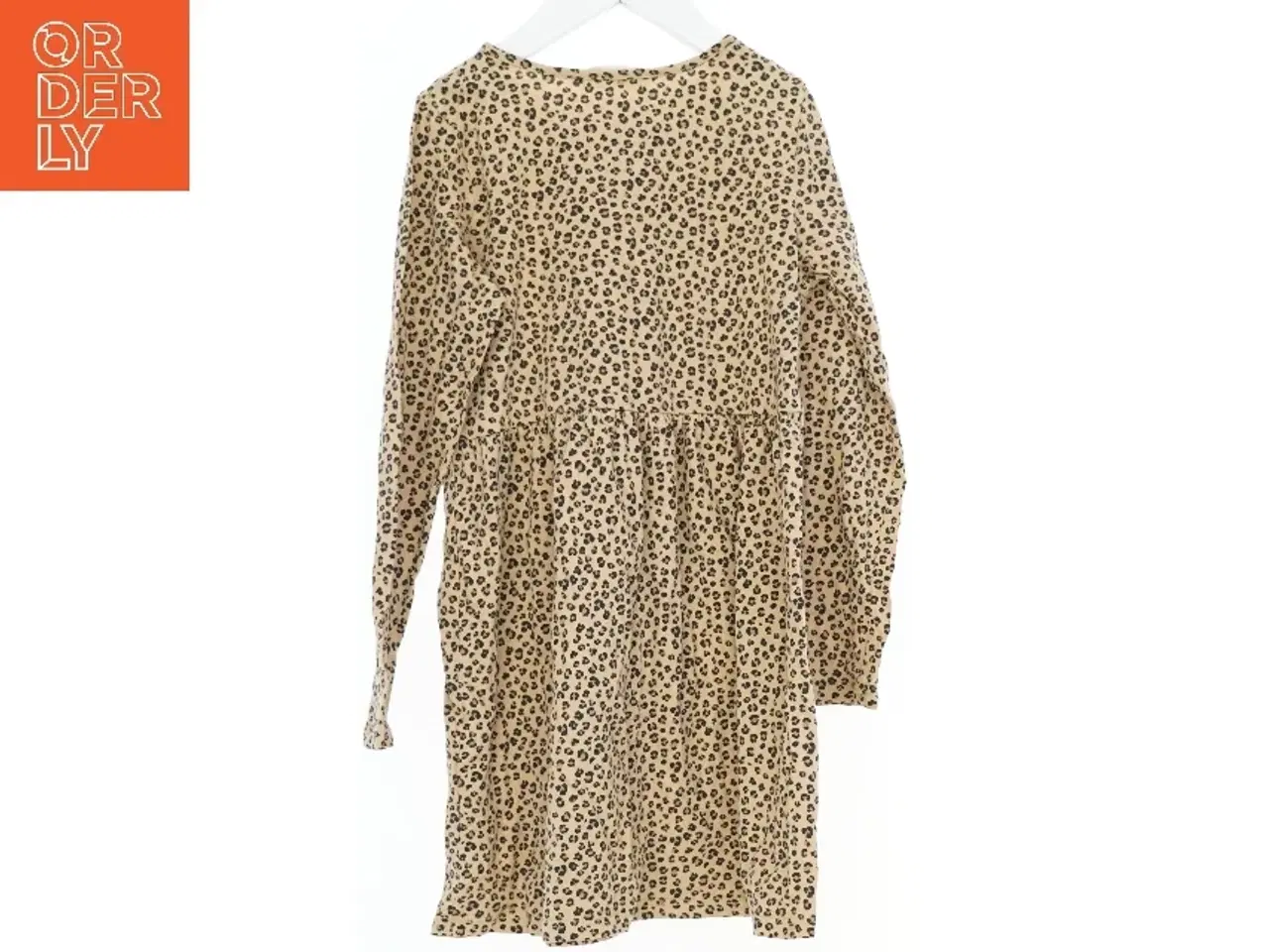 Billede 2 - Langærmet leopard mønstret kjole fra H&M (str. 128)