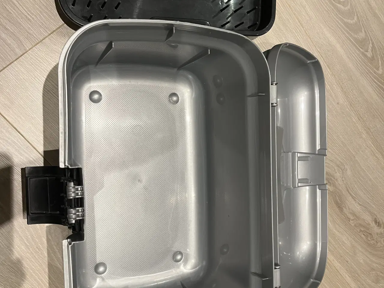 Billede 2 - Curver sykasse