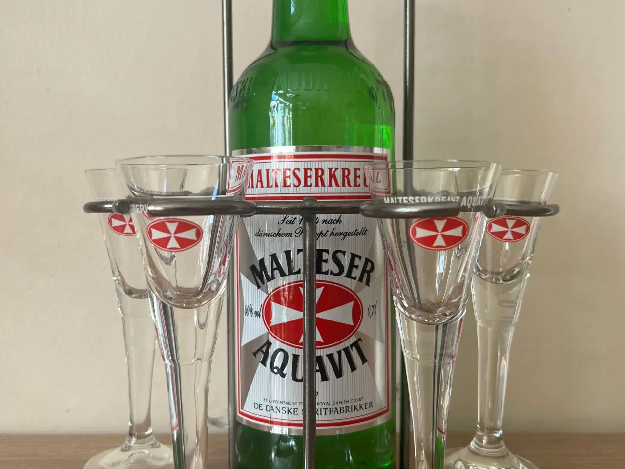 Billede 6 - Snapseglas holder inkl 6 glas og en flaske snaps 