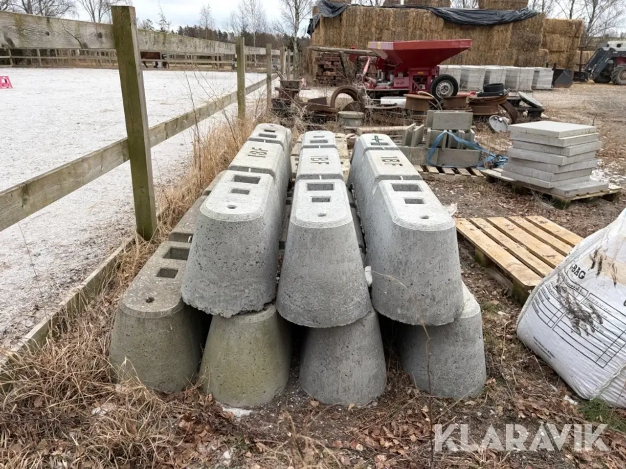 Billede 11 - Betonblokke / Afspærringsblokke IBF - 17 styk