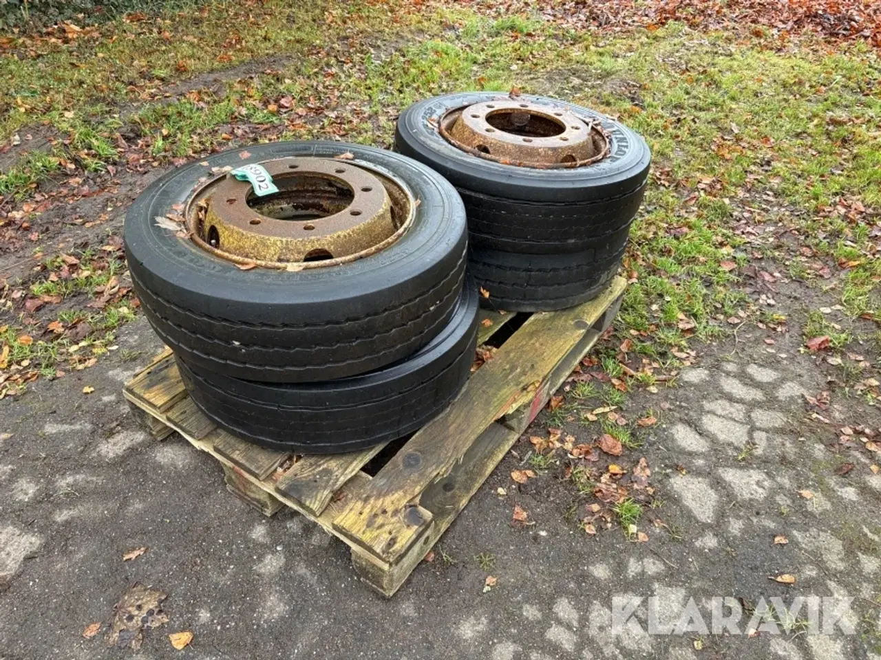 Billede 1 - Dæk med fælg Dunlop og michellin