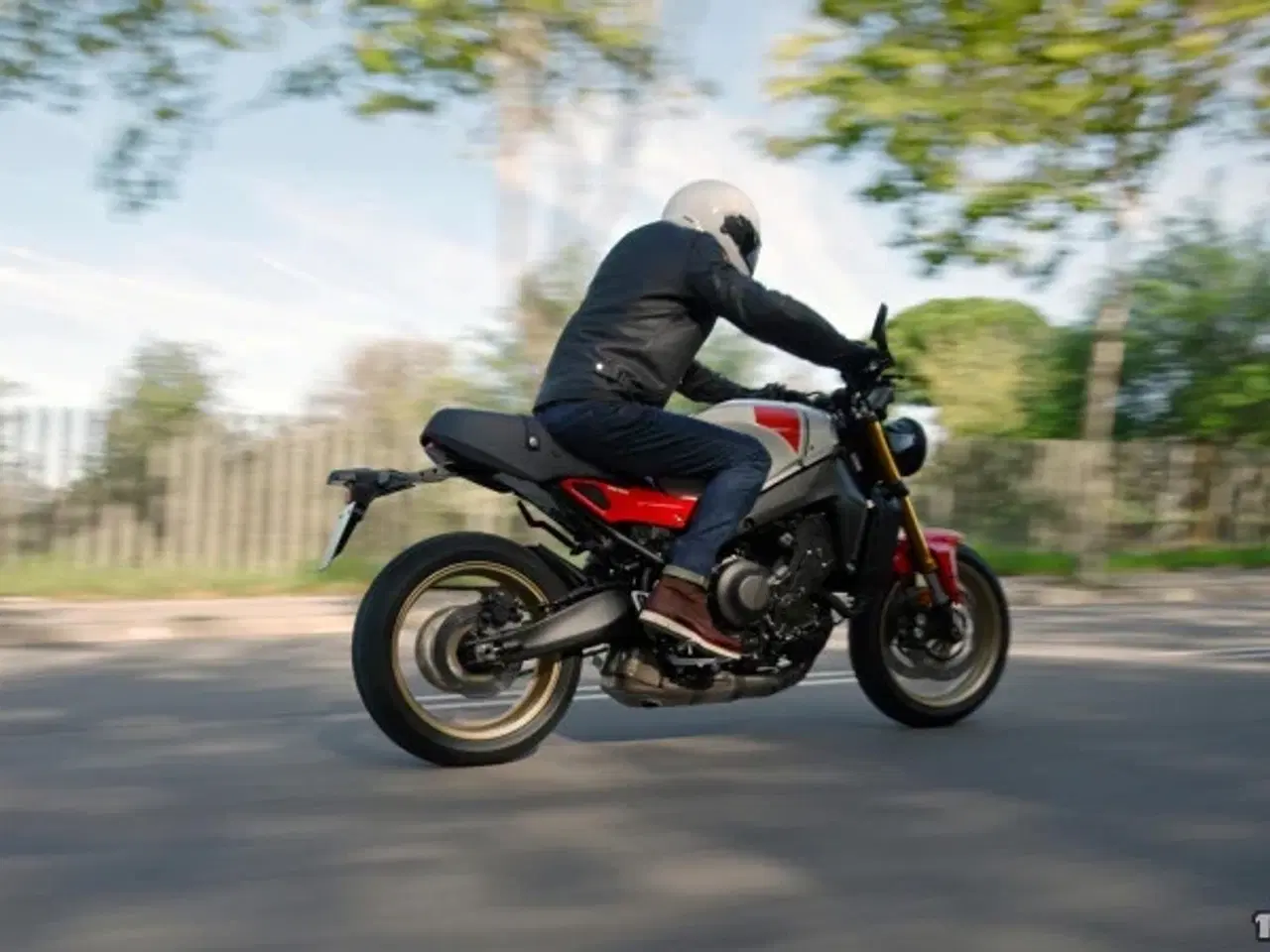 Billede 9 - Yamaha XSR 900 version med reduceret effekt til A2 kørekort