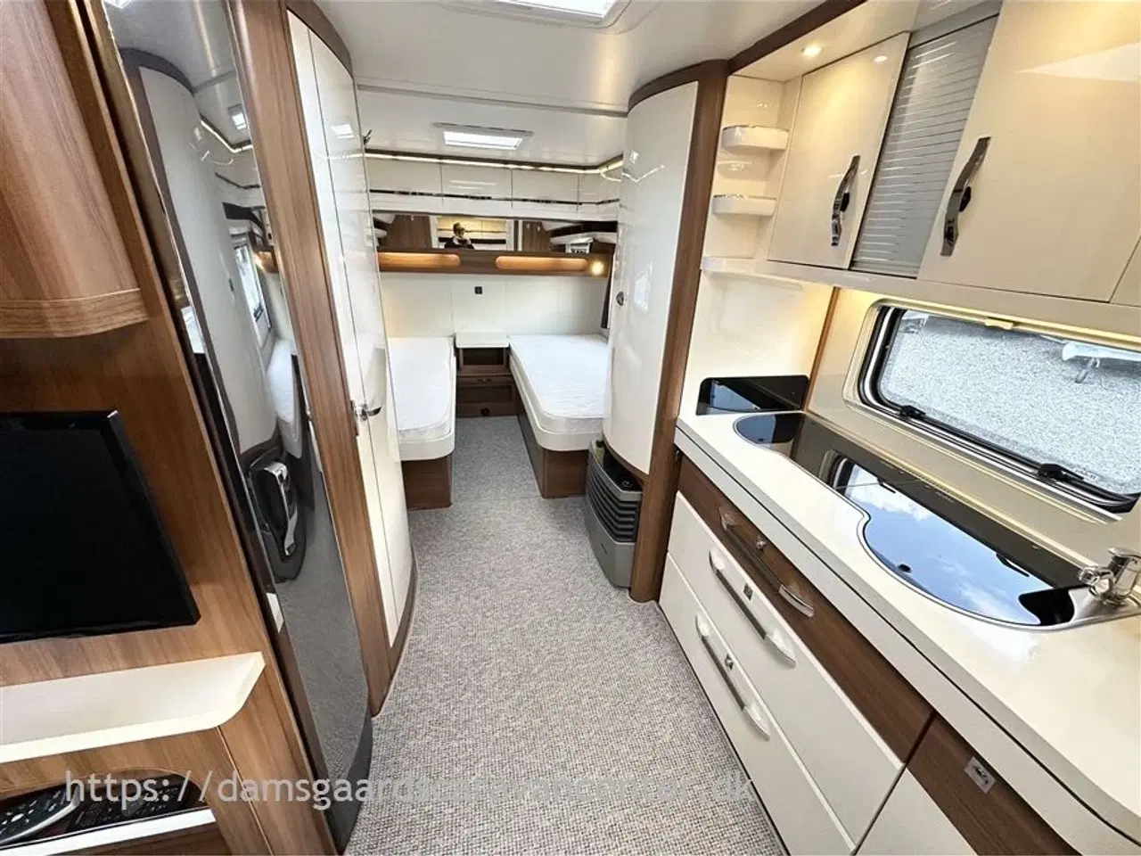 Billede 7 - 2019 - Hobby Excellent 560 LU   Enkeltsenge - Mover - Gulvvarme - Fortelt