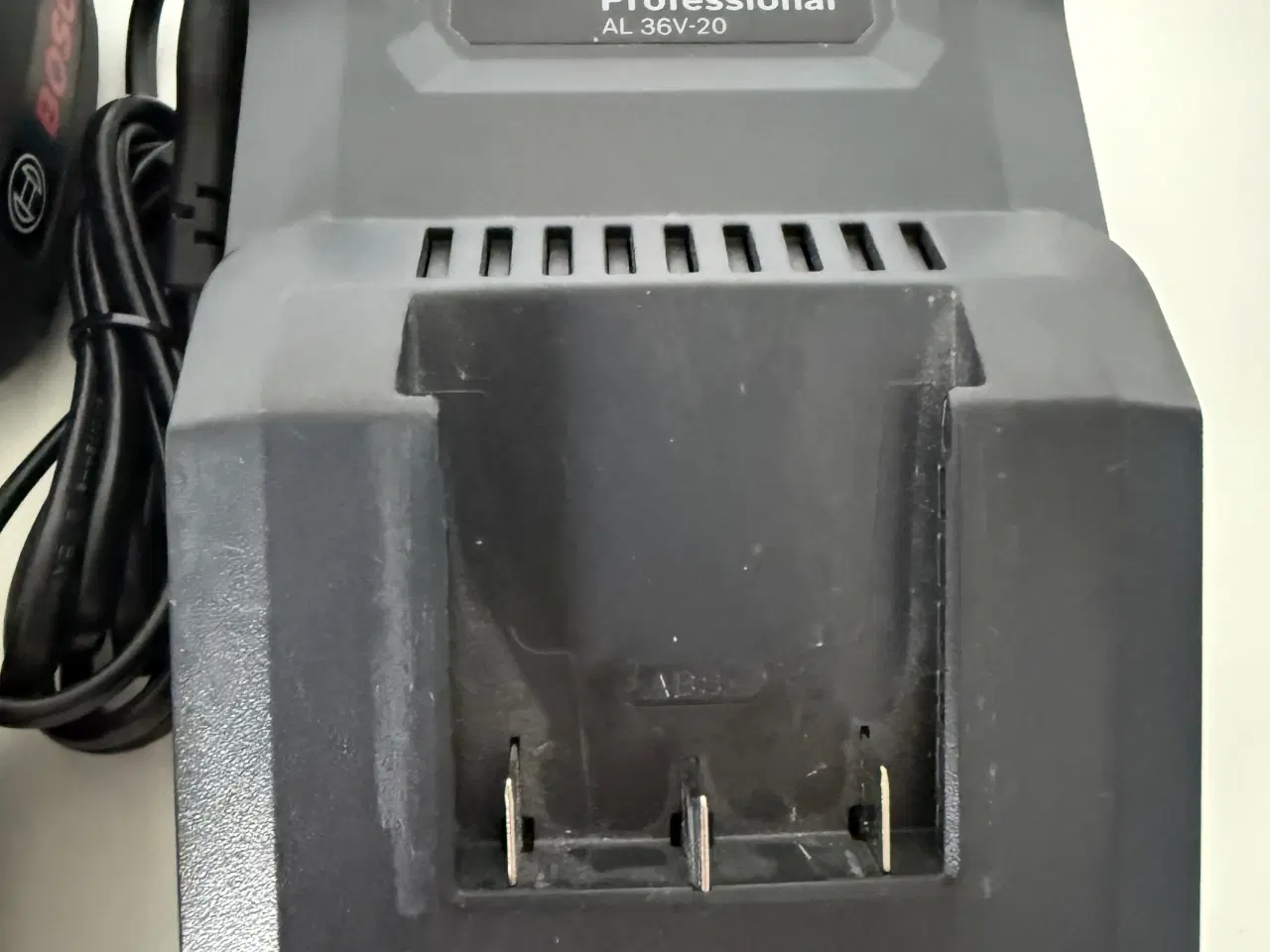 Billede 5 - 2 X Bosch 36V 4,0 Ah batteri og lader.