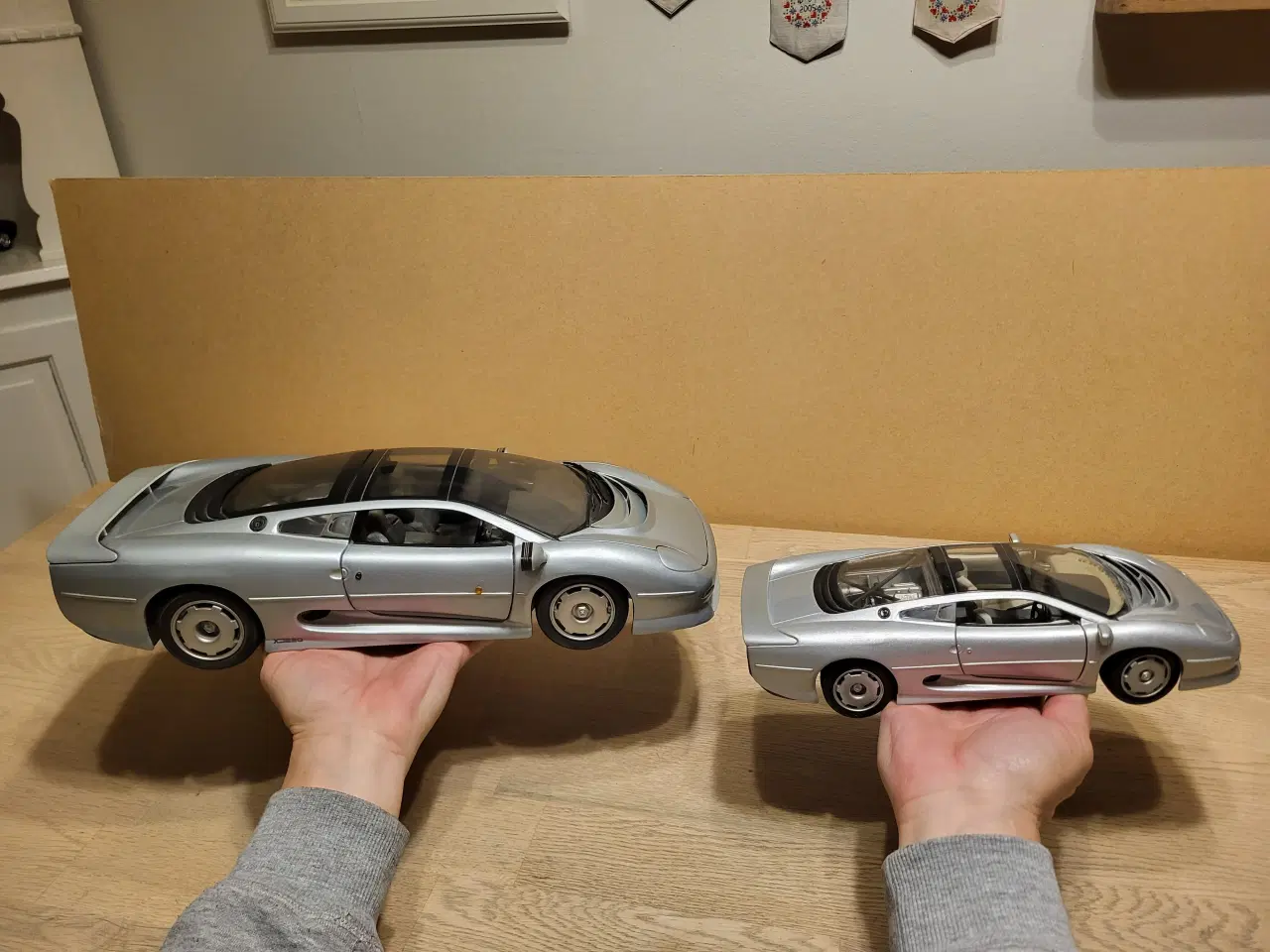 Billede 2 - Modelbil, Jaguar XJ220, skala 1/12