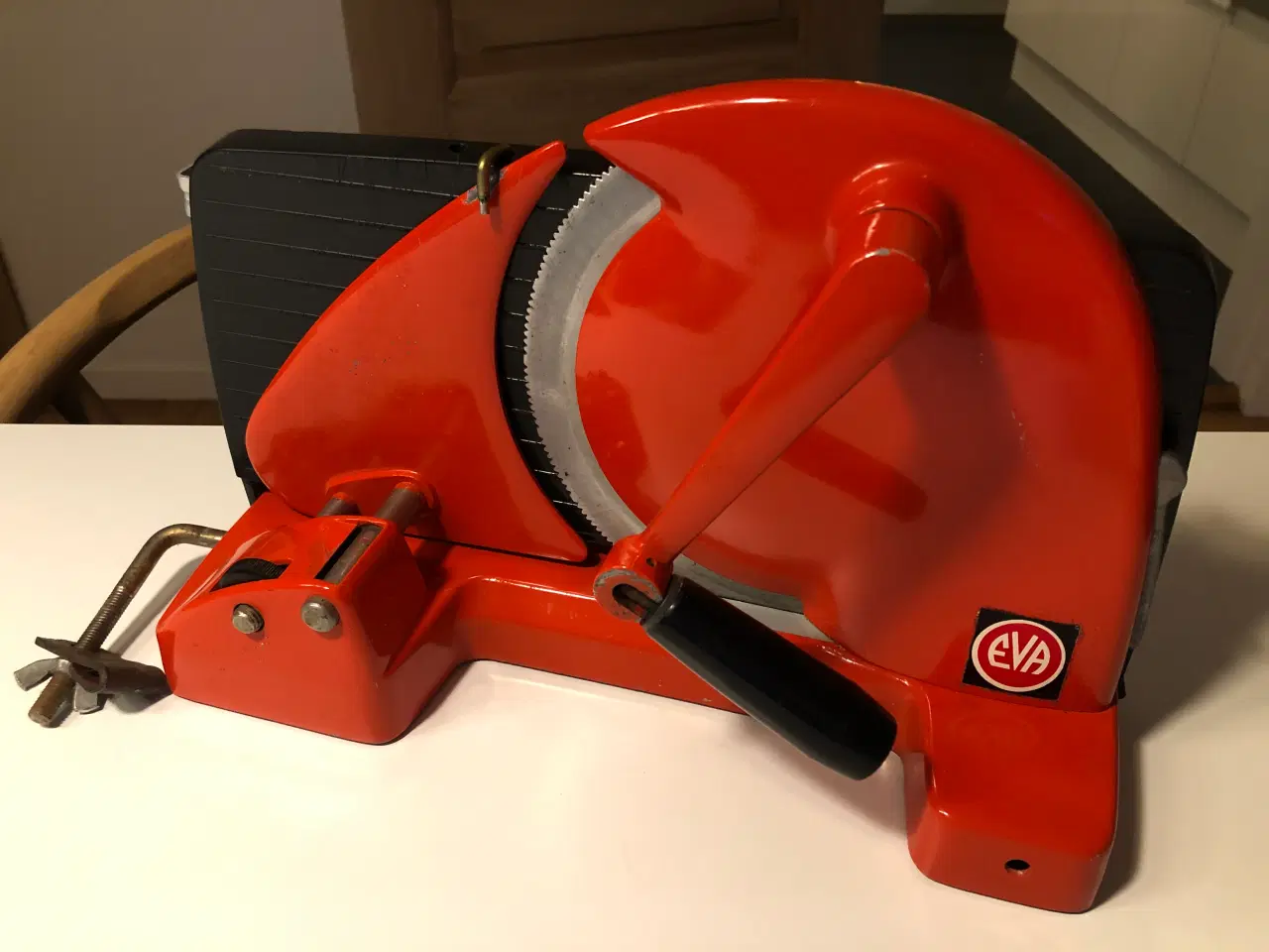 Billede 2 - EVA Brødskærer i rød med sort side