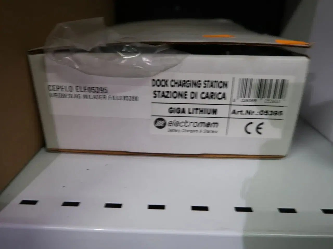 Billede 2 - Vægbeslag med lader ELECTROMEM