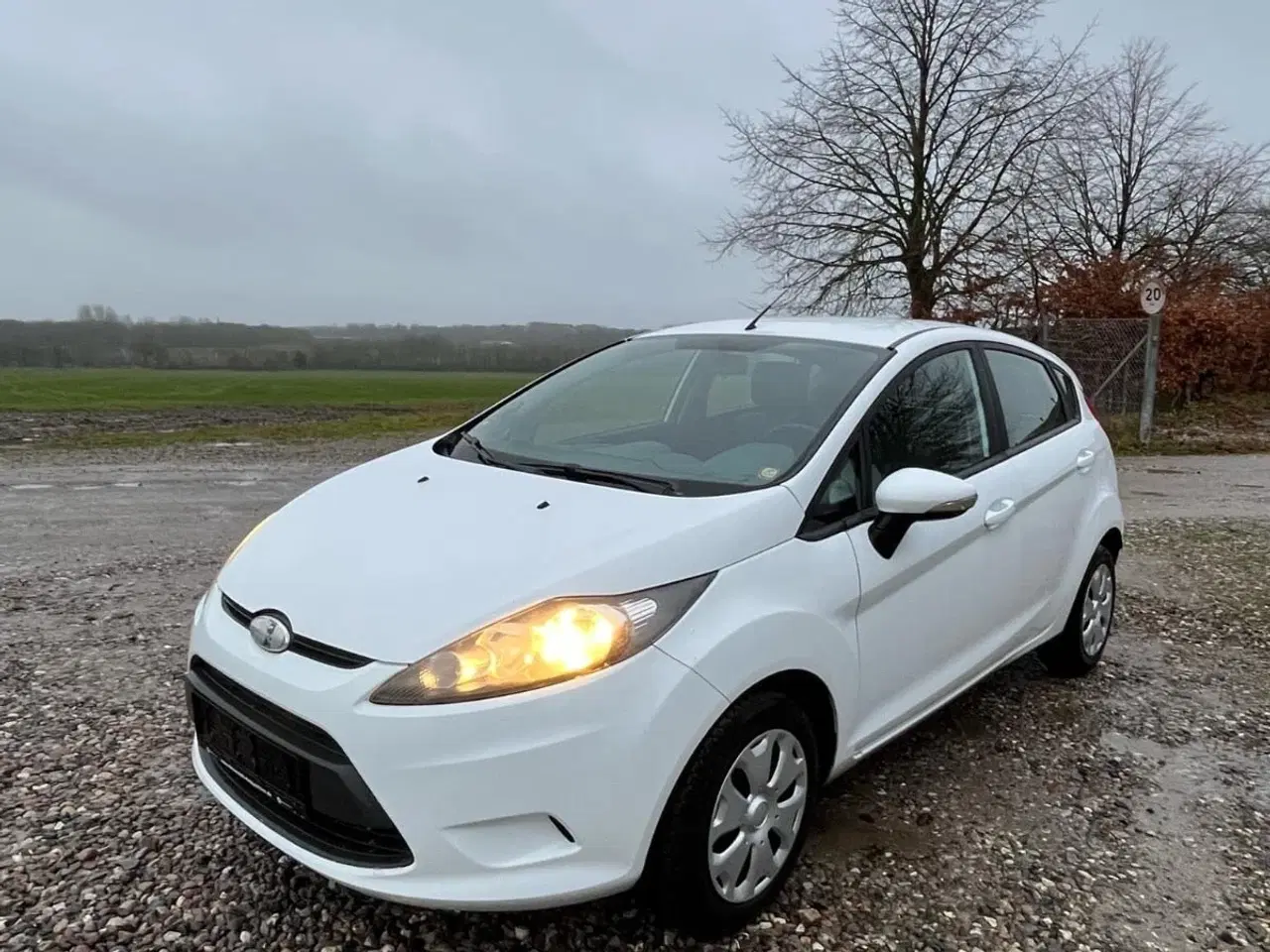 Billede 1 - Ford Fiesta 1,25 82 Ambiente