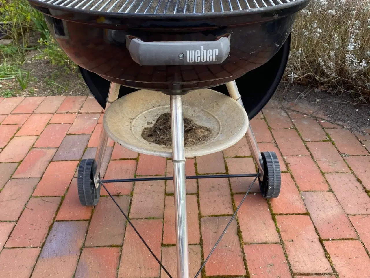 Billede 1 - Weber kuglegrill 58 cm.