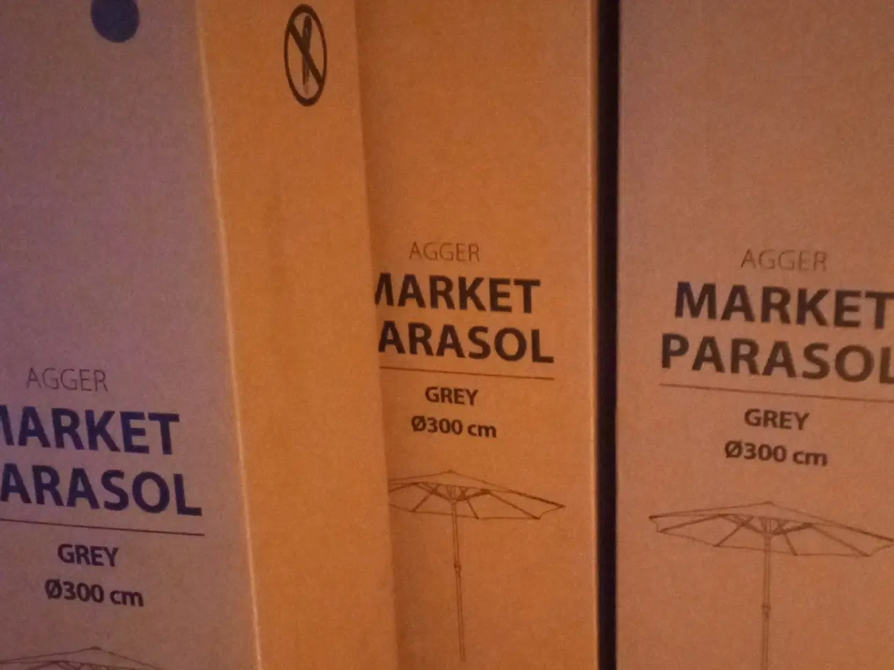 Billede 1 - Agger markeds parasol 