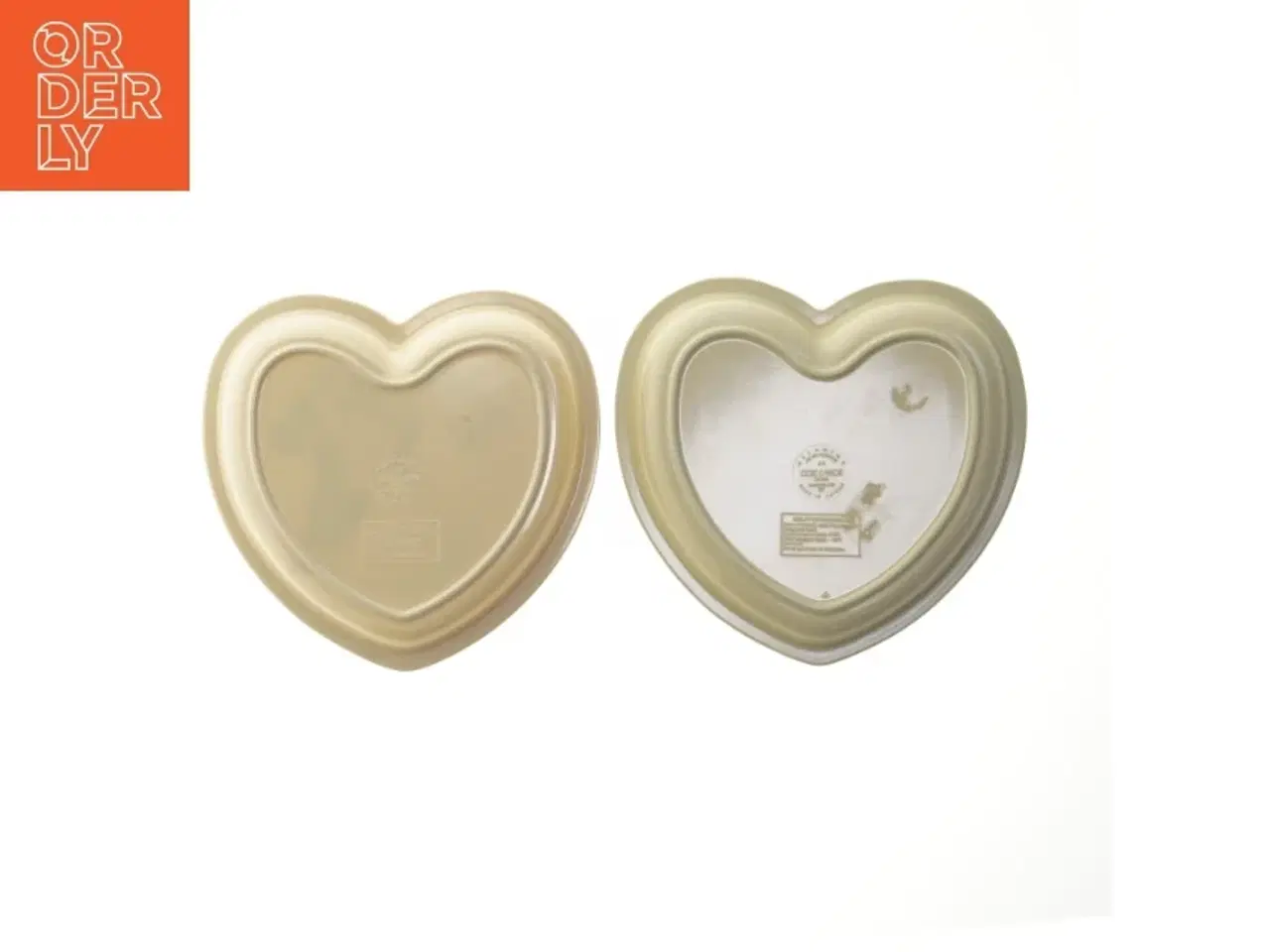 Billede 2 - Hjerteformede fade med Skønheden og Udyret motiv fra Disney (str. 21 cm)